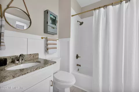 Bath - 414 E 3rd St, Jacksonville, FL 32206 photo 2 of 4