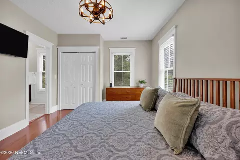 Bedroom - 414 E 3rd St, Jacksonville, FL 32206 photo 4 of 4