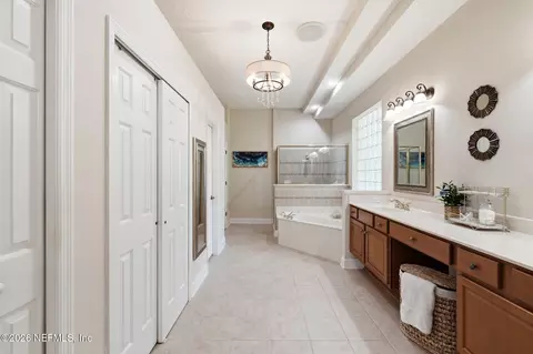Bath - 2020 E Clovelly Ln, Saint Augustine, FL 32092 photo 6 of 11