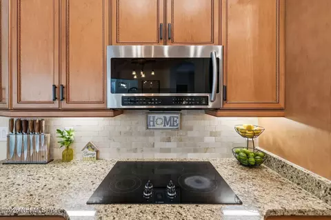 Kitchen - 2020 E Clovelly Ln, Saint Augustine, FL 32092 photo 5 of 7