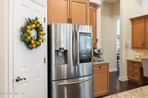 Kitchen - 2020 E Clovelly Ln, Saint Augustine, FL 32092 photo 7 of 7
