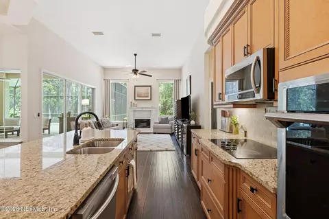 Kitchen - 2020 E Clovelly Ln, Saint Augustine, FL 32092 photo 4 of 7