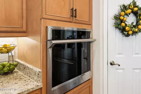 Kitchen - 2020 E Clovelly Ln, Saint Augustine, FL 32092 photo 6 of 7