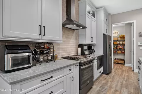 Kitchen - 284 Atlanta Dr, Saint Augustine, FL 32092 photo 4 of 4