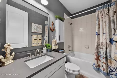 Bath - 284 Atlanta Dr, Saint Augustine, FL 32092 photo 1 of 3