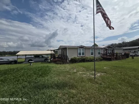124 Junior Lake Trl, Interlachen, FL 32148 photo 4