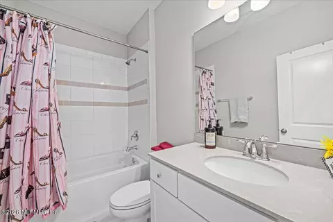 Bath - 71 Lansing Ct, Saint Augustine, FL 32092 photo 6 of 7