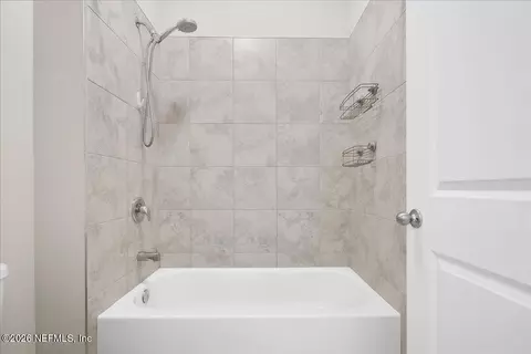 Bath - 171 Tamar Ct, Saint Augustine, FL 32095 photo 3 of 3