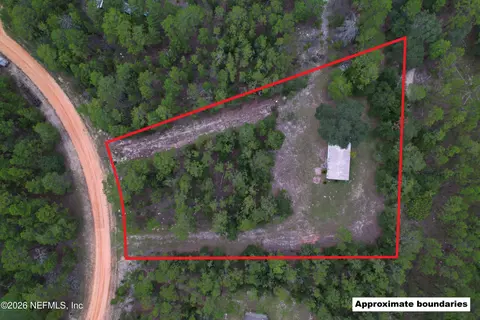 173 Hill Top Loop, Hawthorne, FL 32640 photo 5
