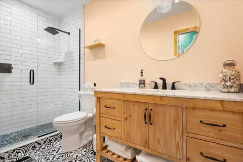 Bath - 155 Hawthorne Rd, Saint Augustine, FL 32086 photo 4 of 5