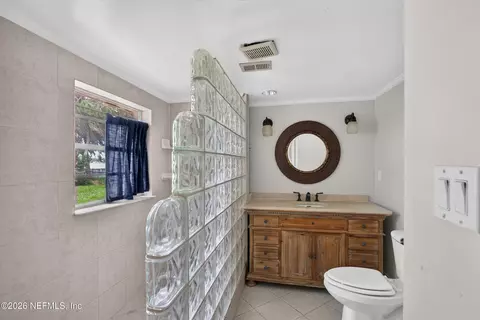 Bath - 7905 Colee Cove Rd, Saint Augustine, FL 32092 photo 2 of 4