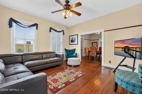 Living - 31 Sanford St, Saint Augustine, FL 32084 photo 2 of 3