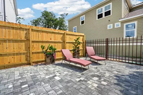 Exterior - 31 Sanford St, Saint Augustine, FL 32084 photo 12 of 16