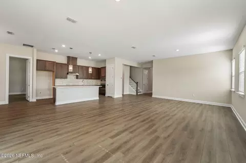 Living - 127 Cres Shrs, Saint Augustine, FL 32086 photo 4 of 5