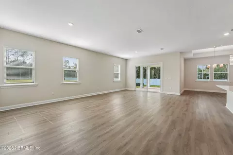 Living - 127 Cres Shrs, Saint Augustine, FL 32086 photo 2 of 5