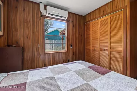 Bedroom - 172 Silver Lake Dr, Interlachen, FL 32148 photo 2 of 8