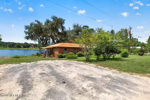 Exterior - 172 Silver Lake Dr, Interlachen, FL 32148 photo 8 of 26
