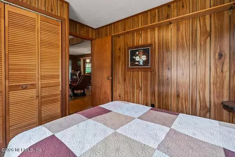 Bedroom - 172 Silver Lake Dr, Interlachen, FL 32148 photo 3 of 8