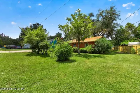 Exterior - 172 Silver Lake Dr, Interlachen, FL 32148 photo 11 of 26