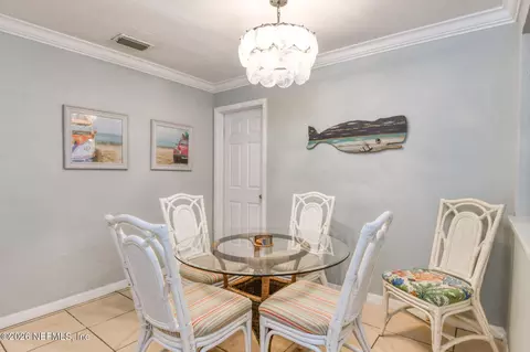 Dining - 159 Southwind Cir, Saint Augustine, FL 32080 photo 2 of 3