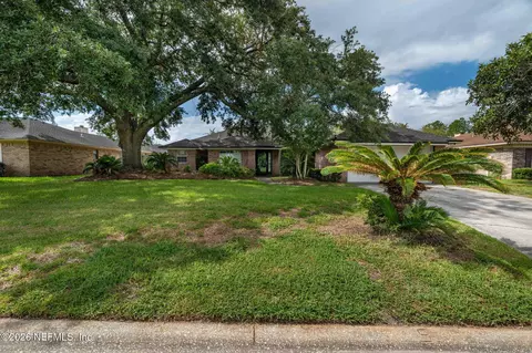 1824 Daytona Ln, Jacksonville, FL 32218