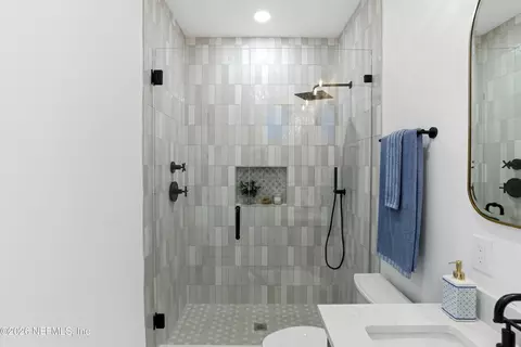 Bath - 306 Arricola Ave, Saint Augustine, FL 32080 photo 3 of 6