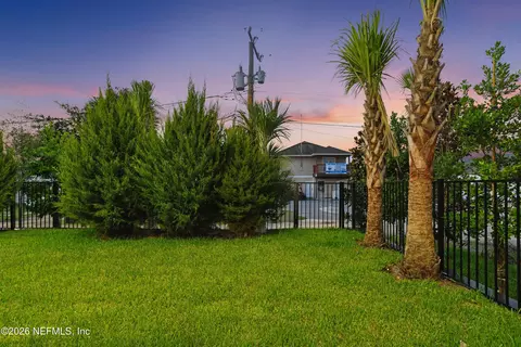 Exterior - 308 Arricola Ave, Saint Augustine, FL 32080 photo 2 of 3