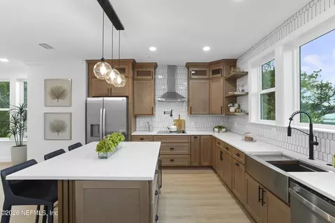 Kitchen - 302 Arricola Ave, Saint Augustine, FL 32080 photo 3 of 4