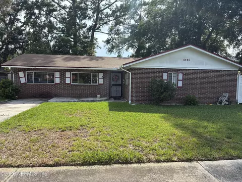 6440 Manhattan Dr, Jacksonville, FL 32219
