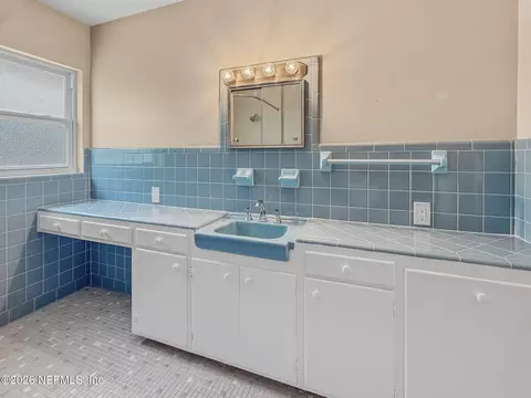 Bath - 477 Del Monte Dr, Saint Augustine, FL 32084 photo 5 of 10