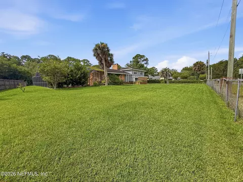 Exterior - 477 Del Monte Dr, Saint Augustine, FL 32084 photo 2 of 19