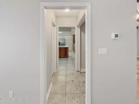 Entry Way - 477 Del Monte Dr, Saint Augustine, FL 32084 photo 6 of 10