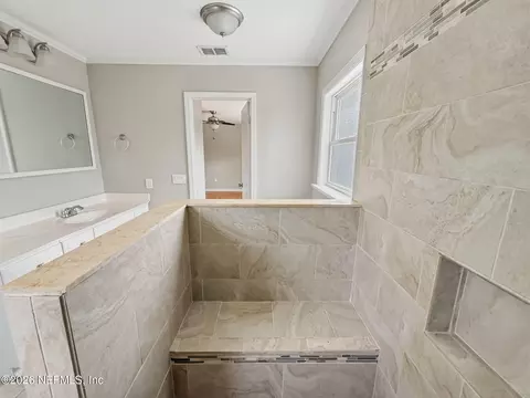 Bath - 477 Del Monte Dr, Saint Augustine, FL 32084 photo 9 of 10