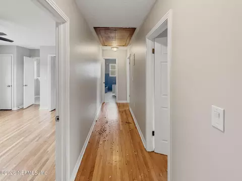 Entry Way - 477 Del Monte Dr, Saint Augustine, FL 32084 photo 7 of 10