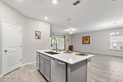 Kitchen - 1775 Amberly Dr, Middleburg, FL 32068 photo 3 of 4