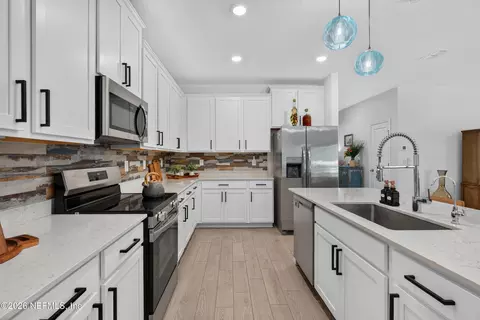 Kitchen - 27 Blue Cypress Trl, Saint Augustine, FL 32084 photo 2 of 5