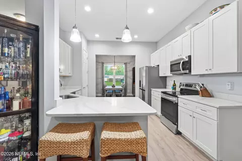 Kitchen - 520 Majestic Oak Pkwy, Saint Augustine, FL 32092 photo 5 of 5