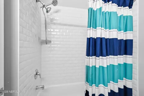 Bath - 520 Majestic Oak Pkwy, Saint Augustine, FL 32092 photo 4 of 4