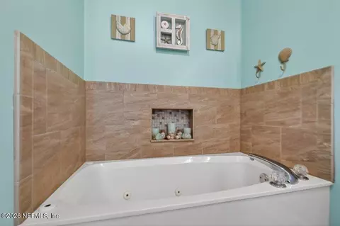 Bath - 639 Aleida Dr, Saint Augustine, FL 32086 photo 2 of 4