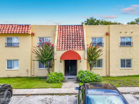 6515 W La Mirada Dr #2, Jacksonville, FL 32217