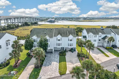 3331 Lighthouse Point Ln, Jacksonville, FL 32250