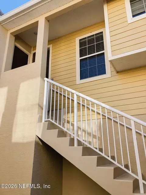 Exterior - 523 Hedgewood Dr, Saint Augustine, FL 32092 photo 3 of 6
