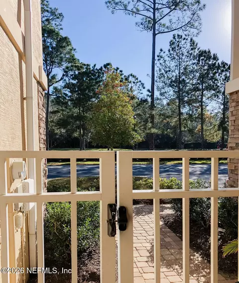 Exterior - 523 Hedgewood Dr, Saint Augustine, FL 32092 photo 5 of 6