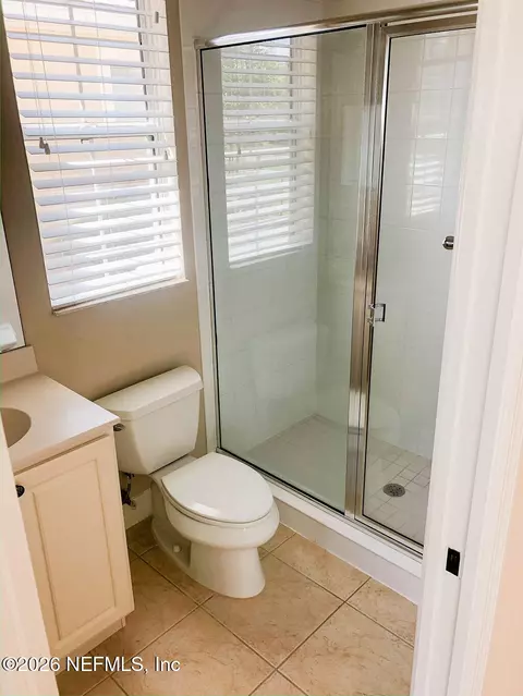 Bath - 523 Hedgewood Dr, Saint Augustine, FL 32092 photo 4 of 4