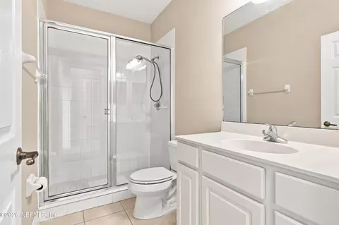Bath - 523 Hedgewood Dr, Saint Augustine, FL 32092 photo 3 of 3