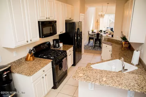 Kitchen - 523 Hedgewood Dr, Saint Augustine, FL 32092 photo 2 of 3