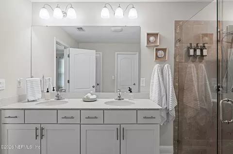 Bath - 91 Alagon Way, Saint Augustine, FL 32084 photo 2 of 4