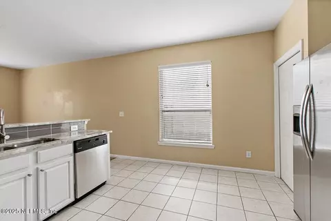 Kitchen - 360 Summit Dr, Orange Park, FL 32073 photo 3 of 3