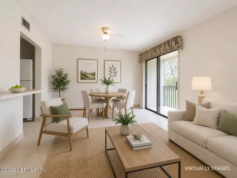 Living - 20 Cristina Ct, Saint Augustine, FL 32086 photo 1 of 3