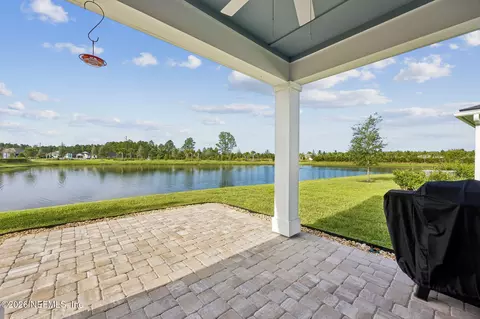 Exterior - 482 Continuum Loop, Yulee, FL 32097 photo 7 of 11